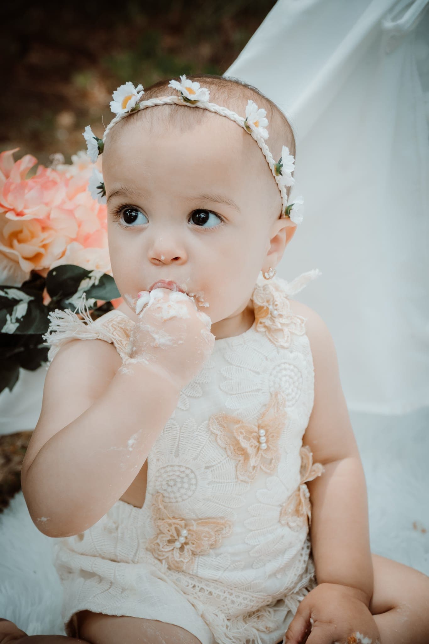 What Is a Cake Smash Session — And Why You Should Book One