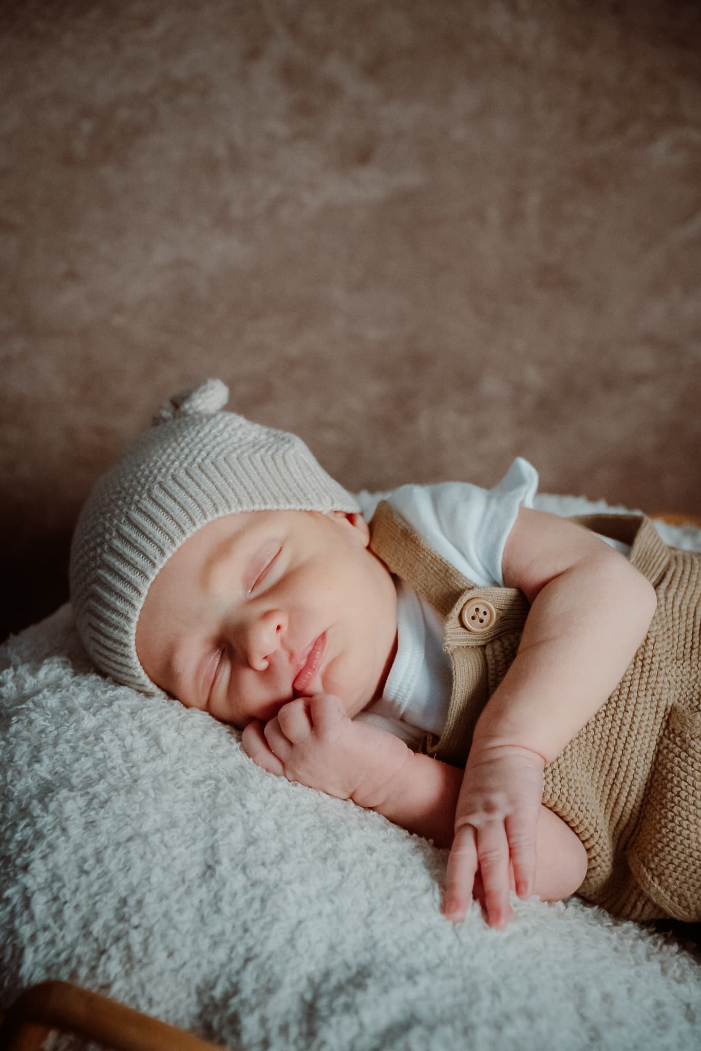 Newborn with family, candid moment - Fayetteville NC